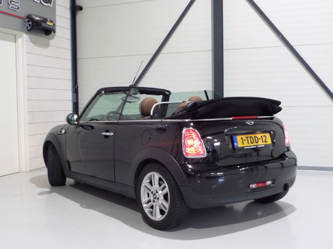 MINI Cabrio 1.6 One "Origineel NL!" Cognac-Leer Bluetooth Navigatie Stoelverwarming Cruise-control in ZEER nette staat !