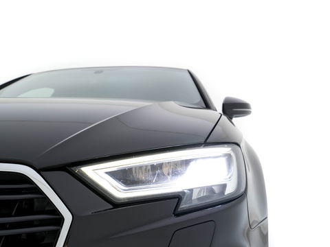 Audi A3 Sportback 1.5 TFSI CoD S-Line-Sportpack Edition Aut. *FULL-LED | LEATHER-FABRIC | NAVI-FULLMAP | SPORT-SEATS | AUDI-SOUND | ECC | PDC | PRIVACY-GLASS | CRUISE | 18''ALU*