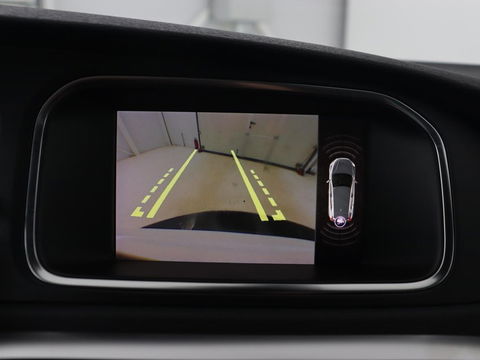 Volvo V40 1.5 T3 Polar+ Sport | Panoramadak | Stoelverwarming | Camera | Full LED | Navigatie | Park Assist | Harman/Kardon | Keyless | R Design