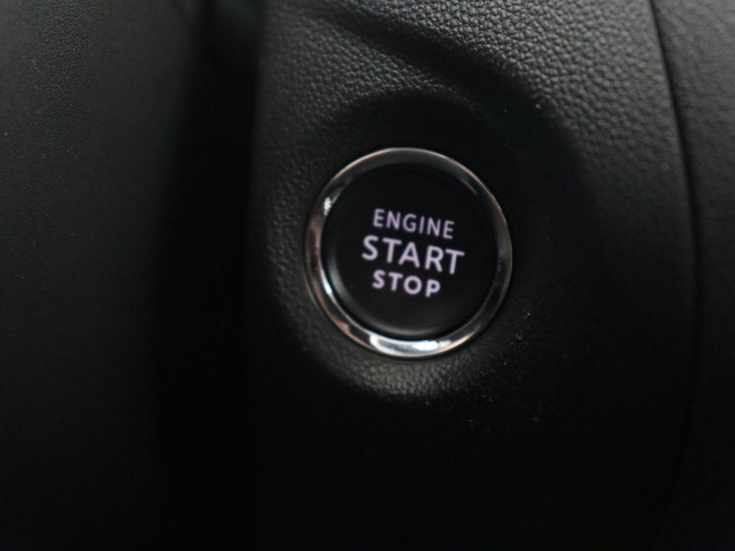 Opel Grandland X 1.6 Turbo Hybrid Ultimatie | Stoelventilatie | 360 Camera | Trekhaak | Carplay | Leder | Memory | Adaptive cruise | Full LED | Navigatie | PHEV | Plug In