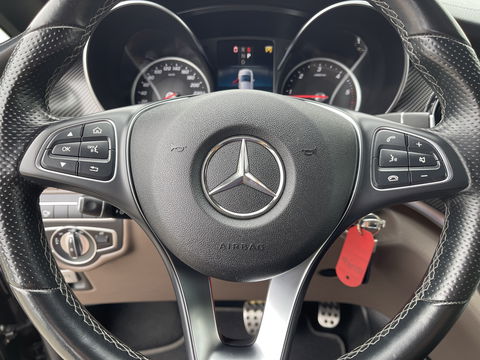Mercedes-Benz V-Klasse 300d 237pk Extra Lang DC 5 persoons Avantgarde Edition / vaste prijs rijklaar € 52.950 ex btw / lease vanaf € 864 / AMG / burmester / leer / camera / originele Nedelandse bus !