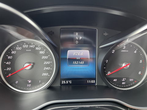 Mercedes-Benz V-Klasse 300d 237pk Extra Lang DC 5 persoons Avantgarde Edition / vaste prijs rijklaar € 52.950 ex btw / lease vanaf € 864 / AMG / burmester / leer / camera / originele Nedelandse bus !