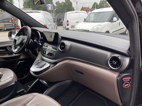 Mercedes-Benz V-Klasse 300d 237pk Extra Lang DC 5 persoons Avantgarde Edition / vaste prijs rijklaar € 52.950 ex btw / lease vanaf € 864 / AMG / burmester / leer / camera / originele Nedelandse bus !