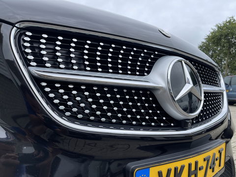 Mercedes-Benz V-Klasse 300d 237pk Extra Lang DC 5 persoons Avantgarde Edition / vaste prijs rijklaar € 52.950 ex btw / lease vanaf € 864 / AMG / burmester / leer / camera / originele Nedelandse bus !