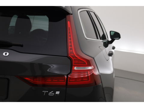 Volvo V60 2.0 T6 Plug-in hybrid AWD Plus Bright | H&K Audio | 360 camera | ACC | Blis | 4x stoel + stuurverw. |