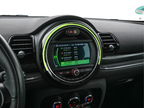 MINI Clubman 1.5 Cooper Chili (INCL-BTW) Aut. *LEATHER-MICROFIBRE | FULL-LED | KEYLESS | NAVI-FULLMAP | SPORT-SEATS | ECC | PDC | CRUISE | 18''ALU*