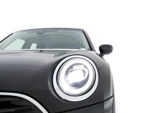 MINI Clubman 1.5 Cooper Chili (INCL-BTW) Aut. *LEATHER-MICROFIBRE | FULL-LED | KEYLESS | NAVI-FULLMAP | SPORT-SEATS | ECC | PDC | CRUISE | 18''ALU*