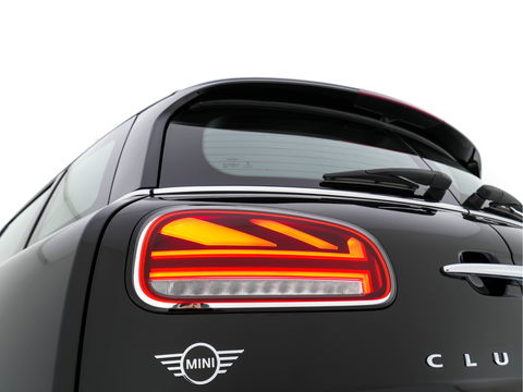 MINI Clubman 1.5 Cooper Chili (INCL-BTW) Aut. *LEATHER-MICROFIBRE | FULL-LED | KEYLESS | NAVI-FULLMAP | SPORT-SEATS | ECC | PDC | CRUISE | 18''ALU*