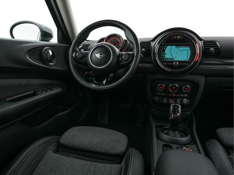 MINI Clubman 1.5 Cooper Chili (INCL-BTW) Aut. *LEATHER-MICROFIBRE | FULL-LED | KEYLESS | NAVI-FULLMAP | SPORT-SEATS | ECC | PDC | CRUISE | 18''ALU*
