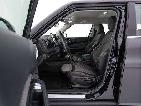 MINI Clubman 1.5 Cooper Chili (INCL-BTW) Aut. *LEATHER-MICROFIBRE | FULL-LED | KEYLESS | NAVI-FULLMAP | SPORT-SEATS | ECC | PDC | CRUISE | 18''ALU*