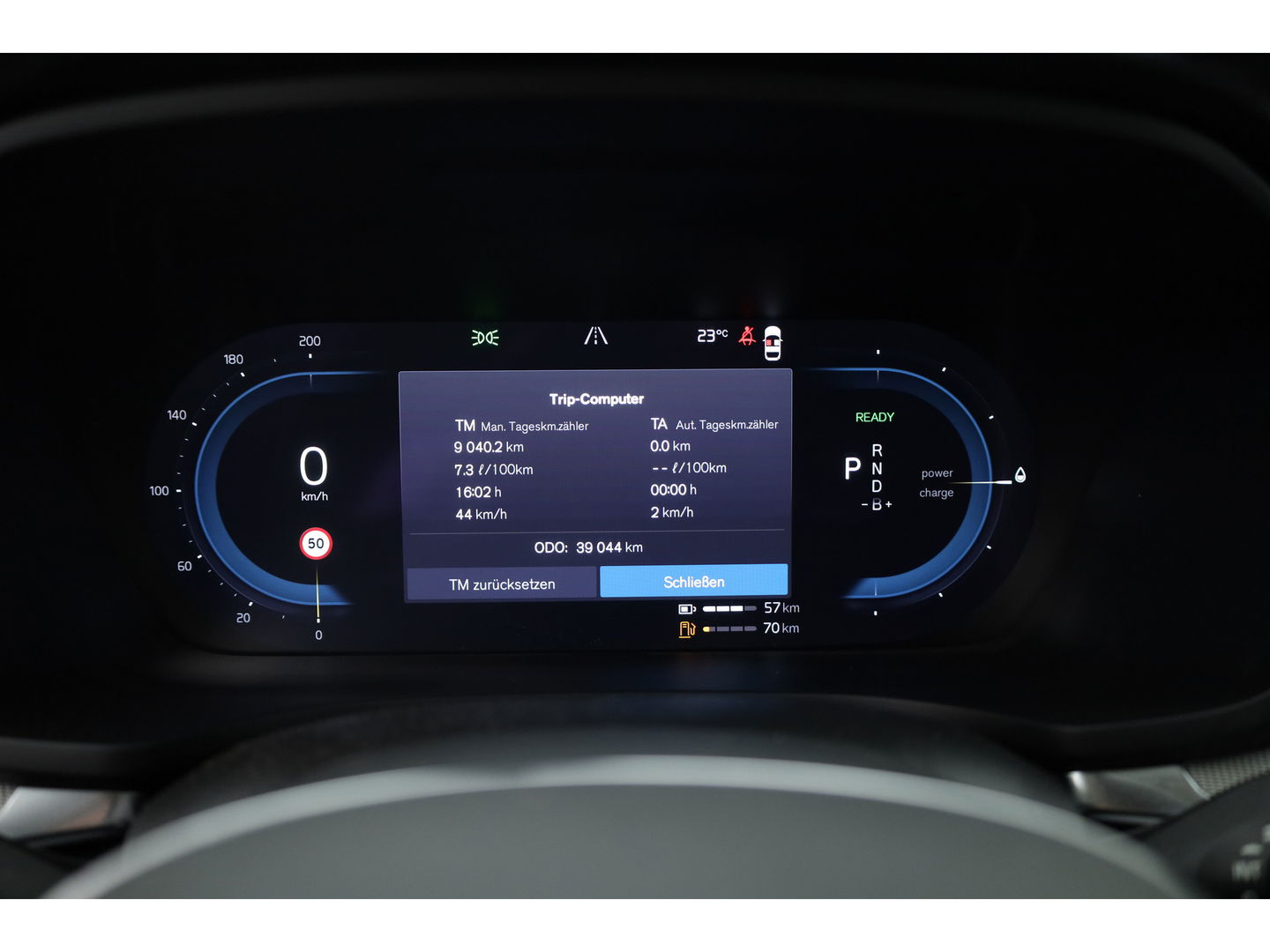 Volvo V60 2.0 T6 Plug-in hybrid AWD Plus Bright | Long range | H&K Audio | 19 inch | 4x stoel+ stuurverw. | ACC |