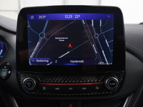 Ford Puma 1.0 EcoBoost Hybrid ST Line Vignale | Leder | Trekhaak | Massage | Stoel & stuurverwarming | Carplay | Navigatie | Keyless | Full LED