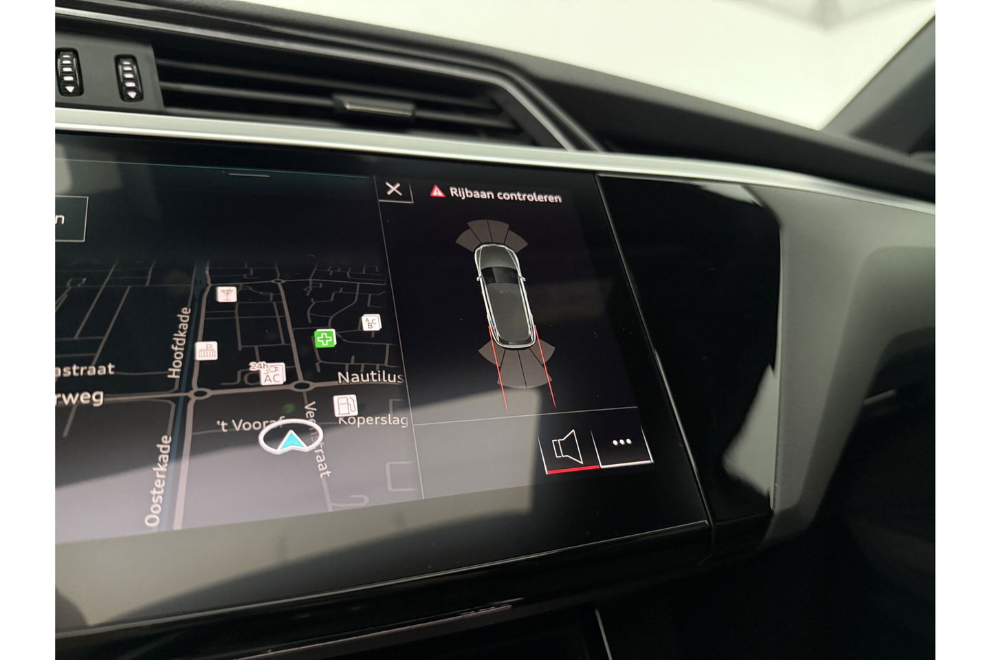 Audi e-tron 55 Quattro S-line 95 kWh b&o Pano Sfeer Memory ACC LED 21"LMV Trekhaak Virtual Carplay Clima Navi PDC