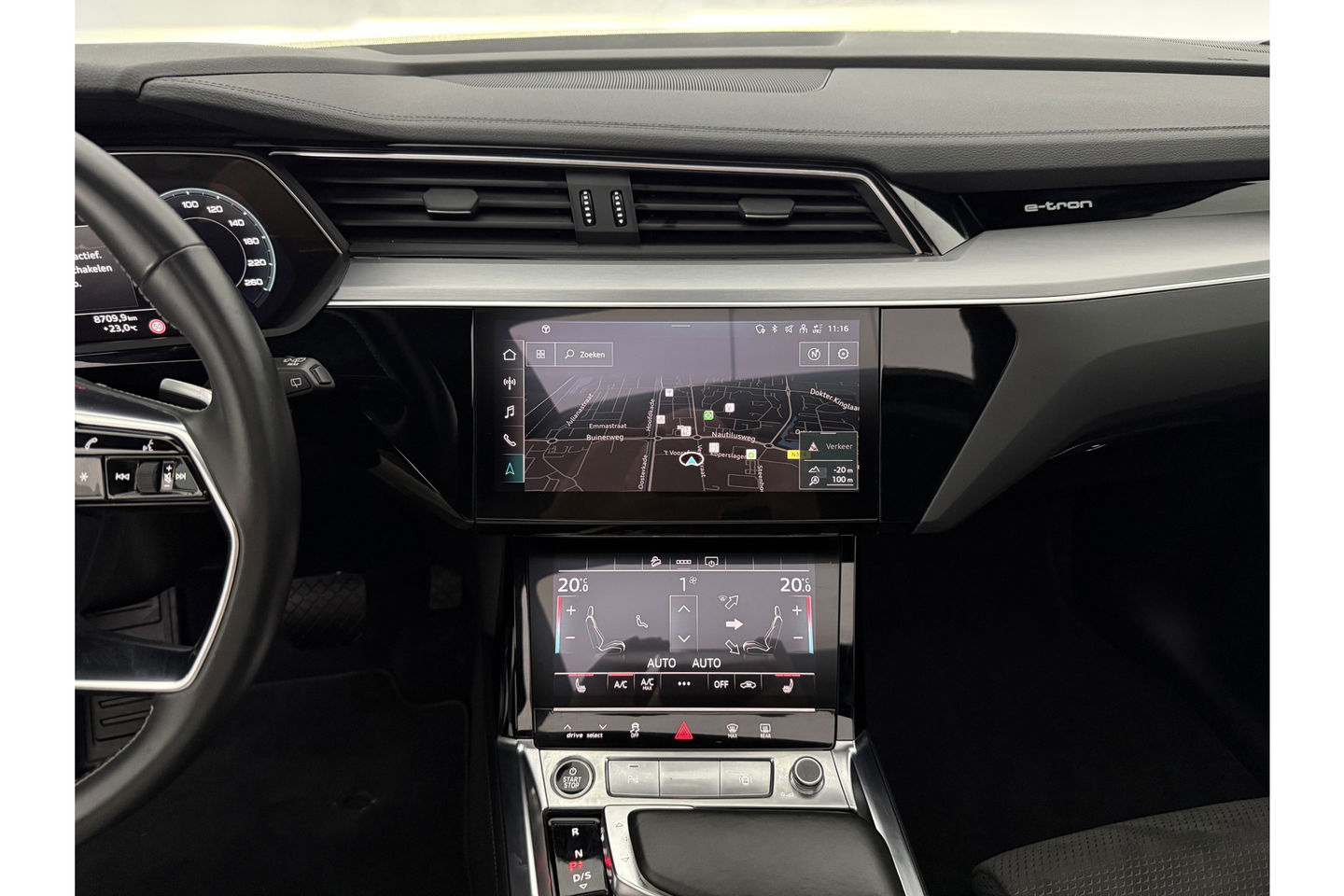 Audi e-tron 55 Quattro S-line 95 kWh b&o Pano Sfeer Memory ACC LED 21"LMV Trekhaak Virtual Carplay Clima Navi PDC