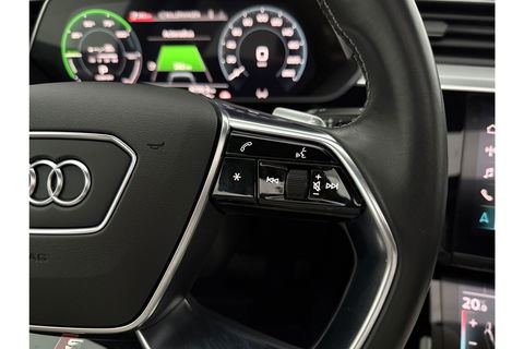 Audi e-tron 55 Quattro S-line 95 kWh b&o Pano Sfeer Memory ACC LED 21"LMV Trekhaak Virtual Carplay Clima Navi PDC