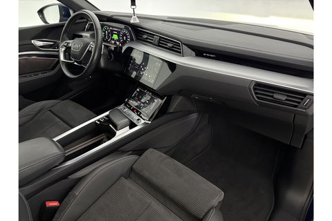 Audi e-tron 55 Quattro S-line 95 kWh b&o Pano Sfeer Memory ACC LED 21"LMV Trekhaak Virtual Carplay Clima Navi PDC