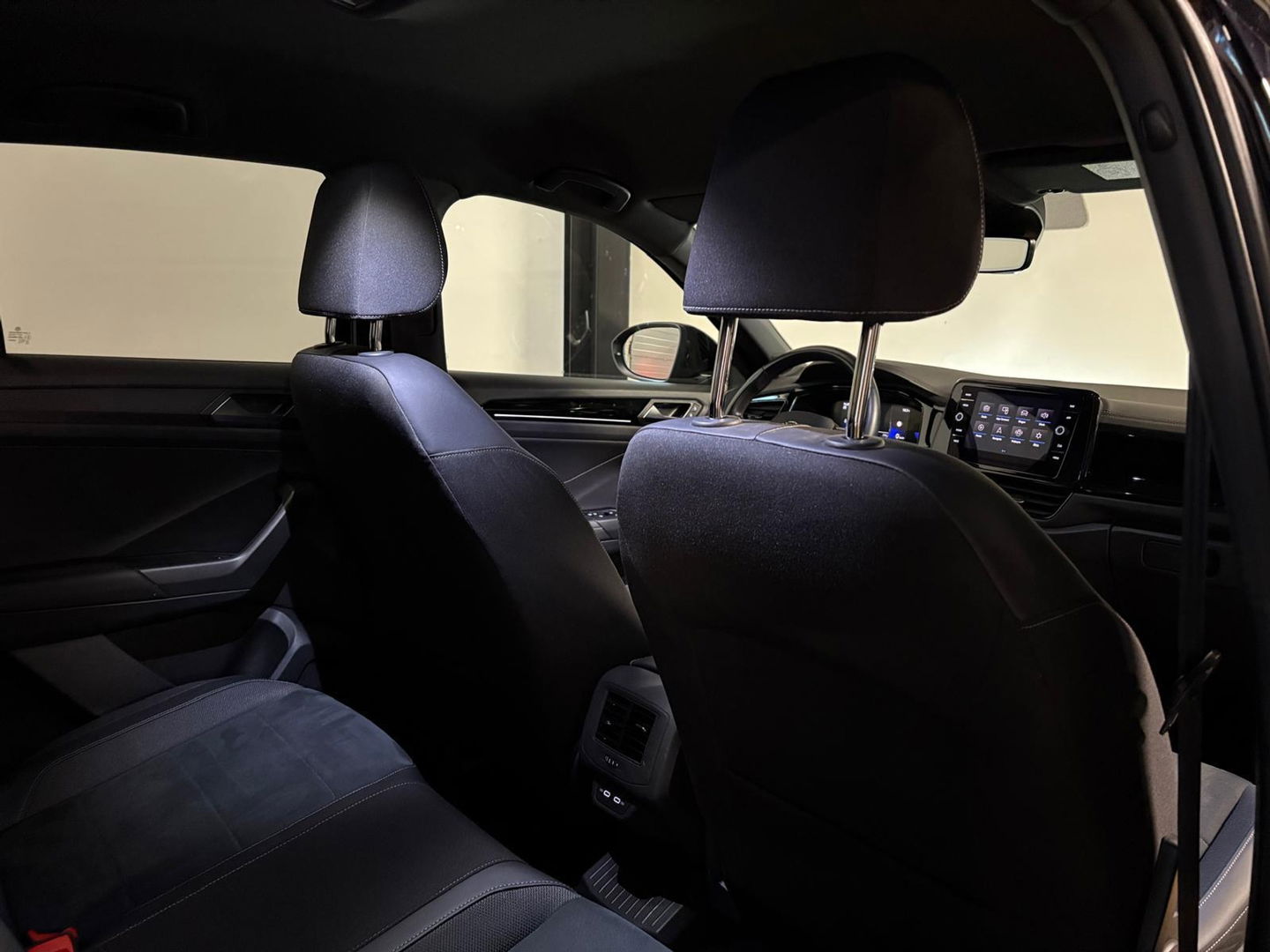 Volkswagen T-Roc 1.5 TSI R-Line CAM KEYLESS'
