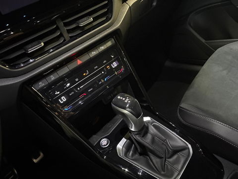 Volkswagen T-Roc 1.5 TSI R-Line CAM KEYLESS'