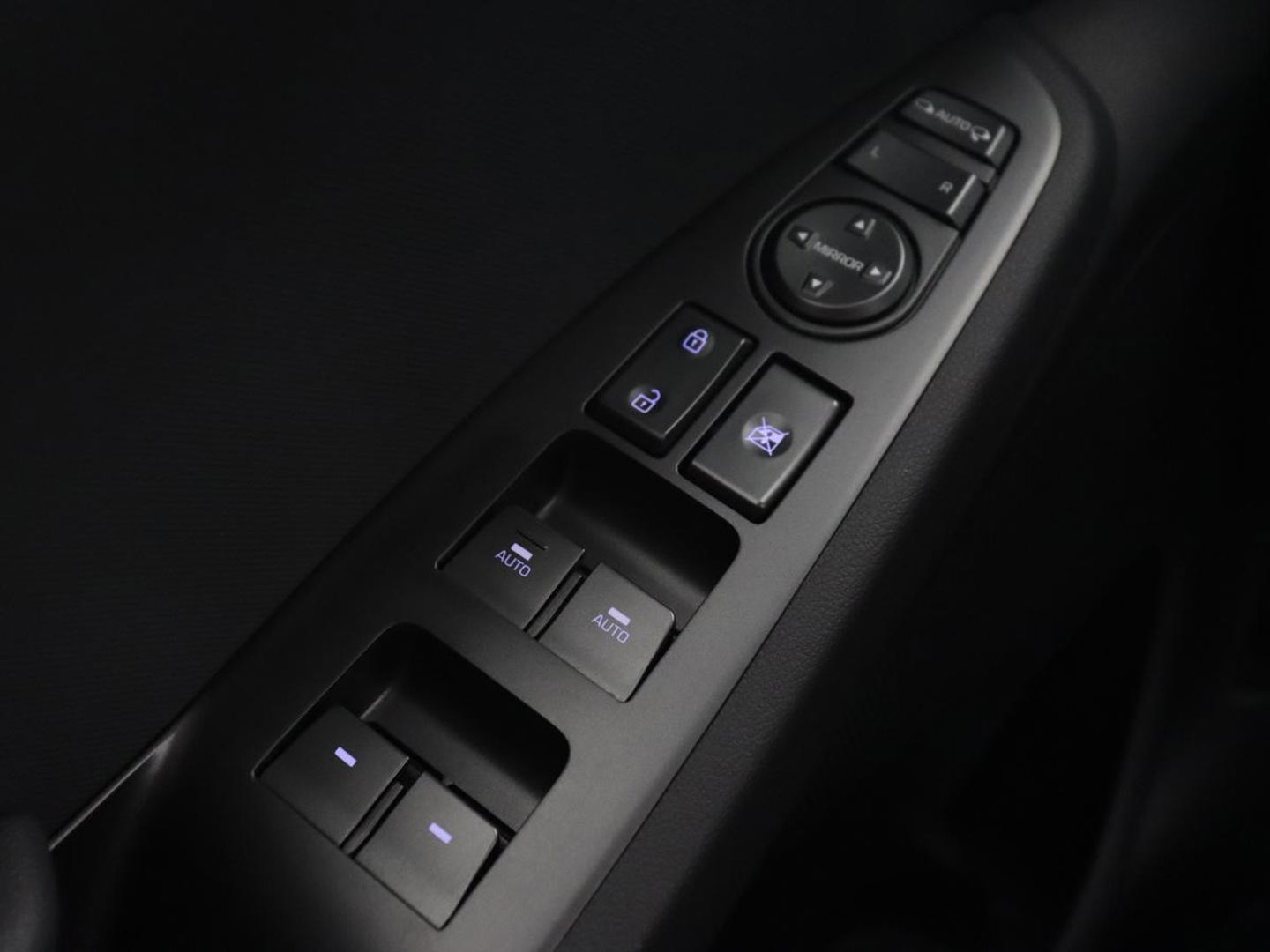 Hyundai IONIQ 1.6 GDI Hybrid Premium | Schuifdak | Stoelventilatie | Leder | Adaptive cruise | Infinity Sound | Camera | Carplay | Memory | Navigatie | Stoel & stuurverwarming