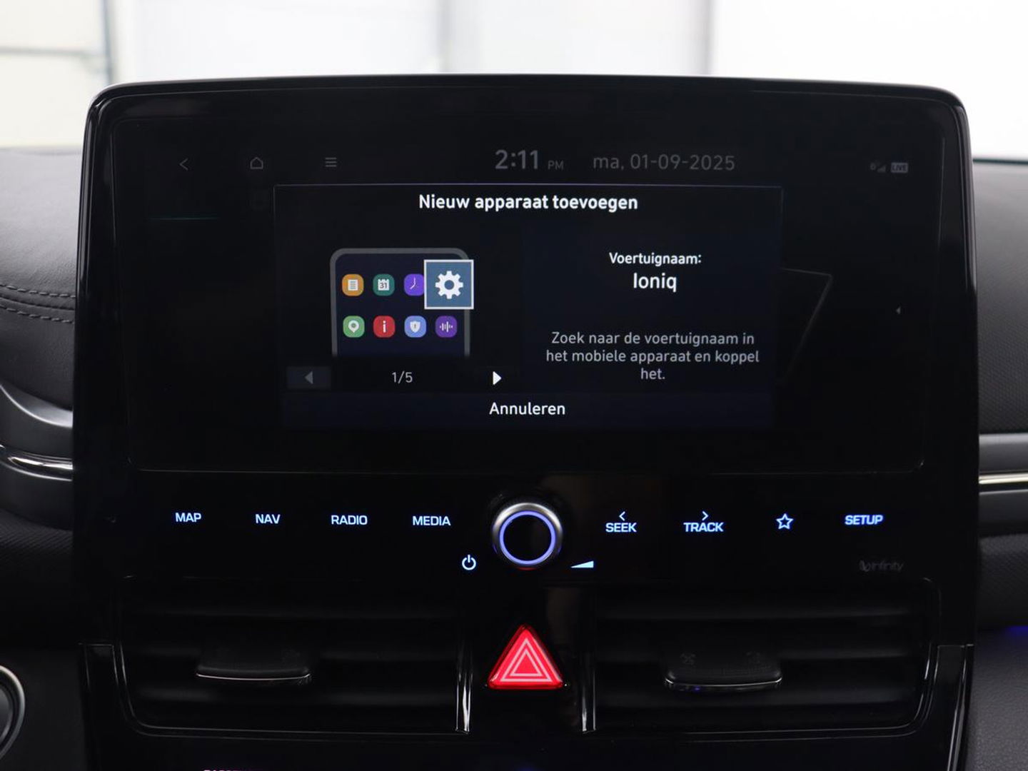 Hyundai IONIQ 1.6 GDI Hybrid Premium | Schuifdak | Stoelventilatie | Leder | Adaptive cruise | Infinity Sound | Camera | Carplay | Memory | Navigatie | Stoel & stuurverwarming