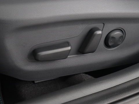 Hyundai IONIQ 1.6 GDI Hybrid Premium | Schuifdak | Stoelventilatie | Leder | Adaptive cruise | Infinity Sound | Camera | Carplay | Memory | Navigatie | Stoel & stuurverwarming