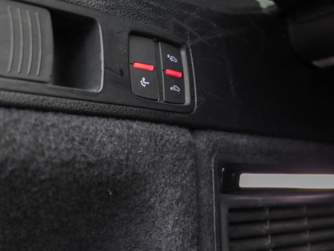 Audi Q5 55 TFSI e Quattro Sport 367PK Pano Luchtvering Trekhaak ACC Leder