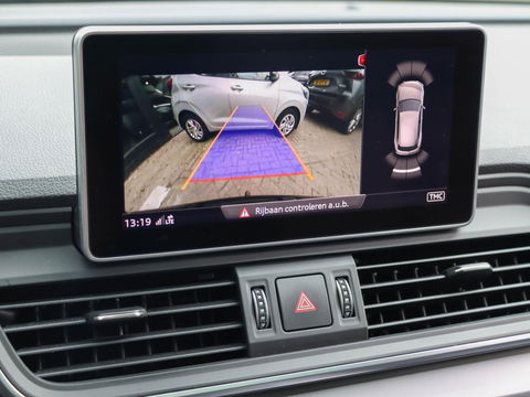 Audi Q5 55 TFSI e Quattro Sport 367PK Pano Luchtvering Trekhaak ACC Leder