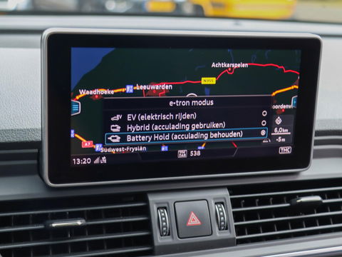 Audi Q5 55 TFSI e Quattro Sport 367PK Pano Luchtvering Trekhaak ACC Leder