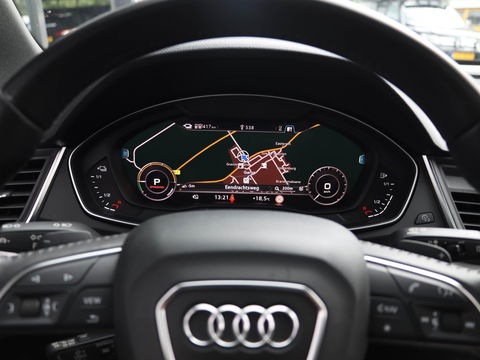 Audi Q5 55 TFSI e Quattro Sport 367PK Pano Luchtvering Trekhaak ACC Leder
