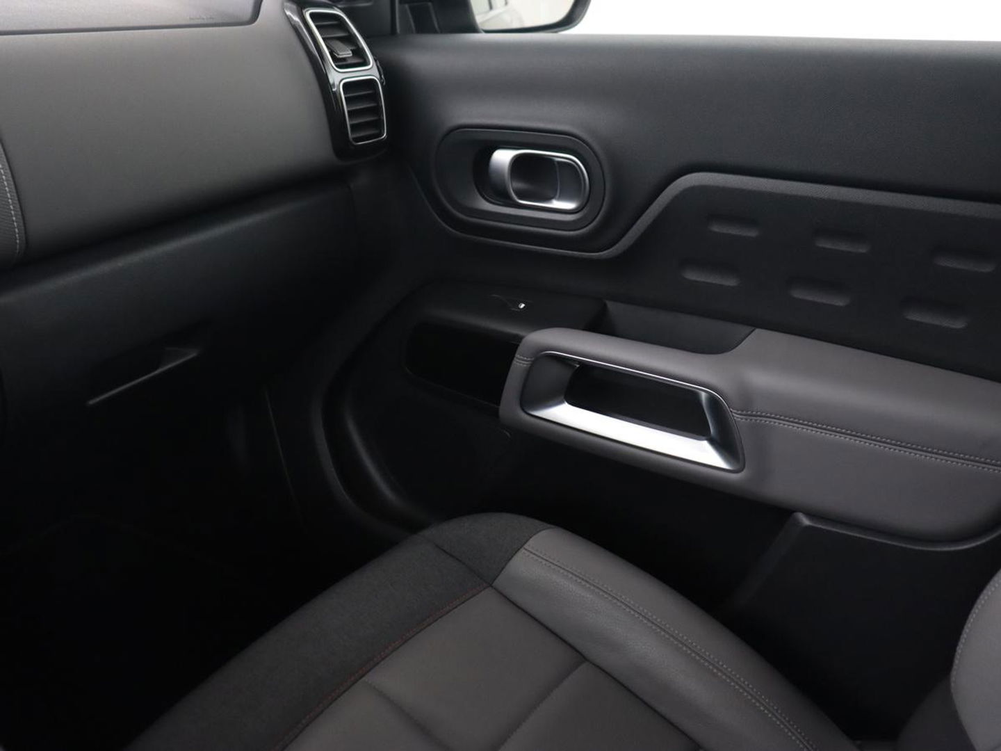 Citroën C5 Aircross 1.6 Plug-in Hybrid 225 Feel | Camera | Carplay | Navigatie | Full LED | Digital Cockpit | Parkeerhulp | Cruise control | Climate control | PHEV | Plug In