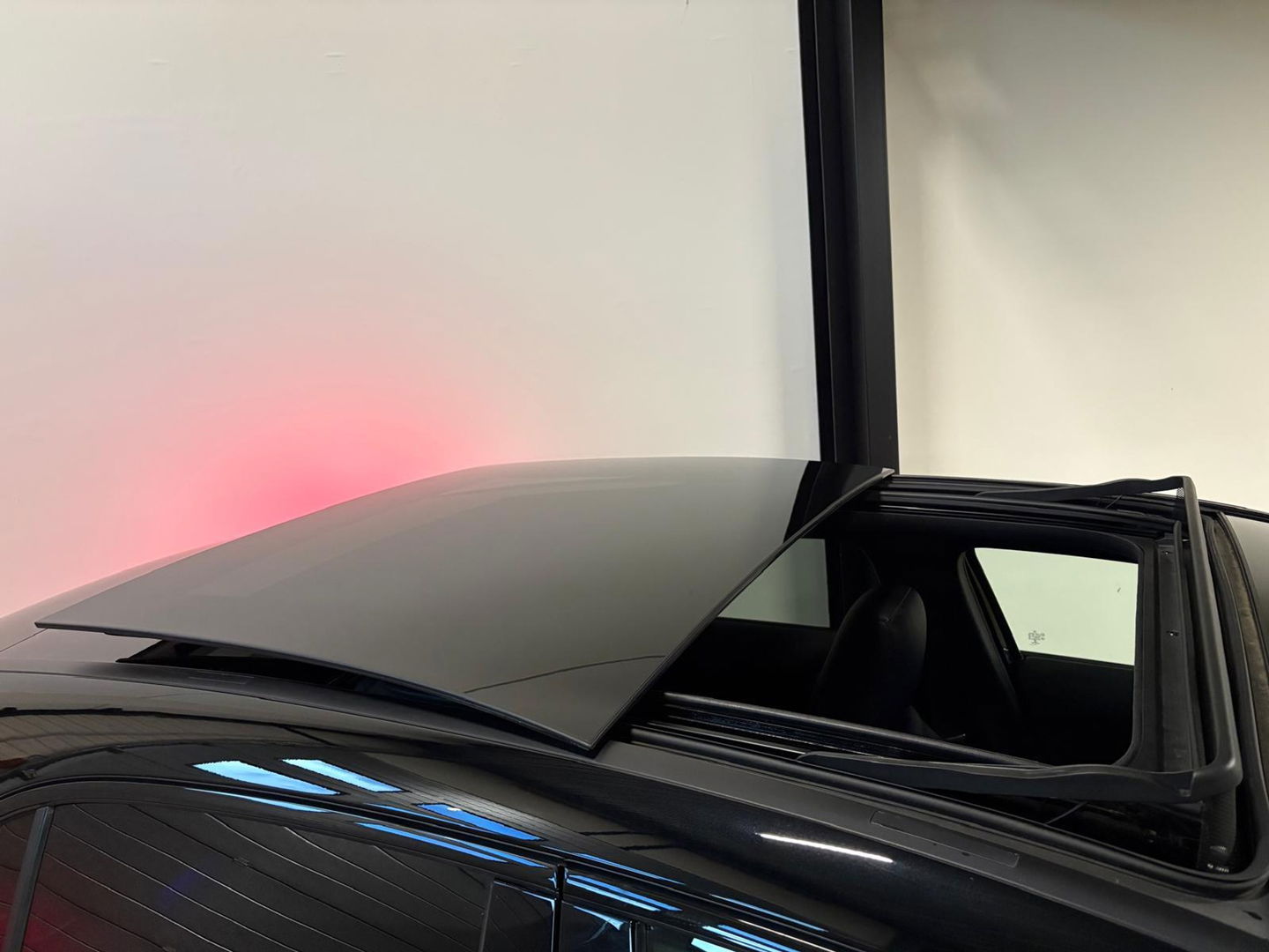 Mercedes-Benz A-Klasse 200 Premium Plus AMG PANO CAM