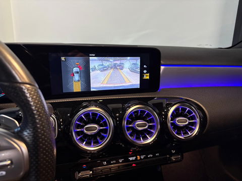 Mercedes-Benz A-Klasse 200 Premium Plus AMG PANO CAM