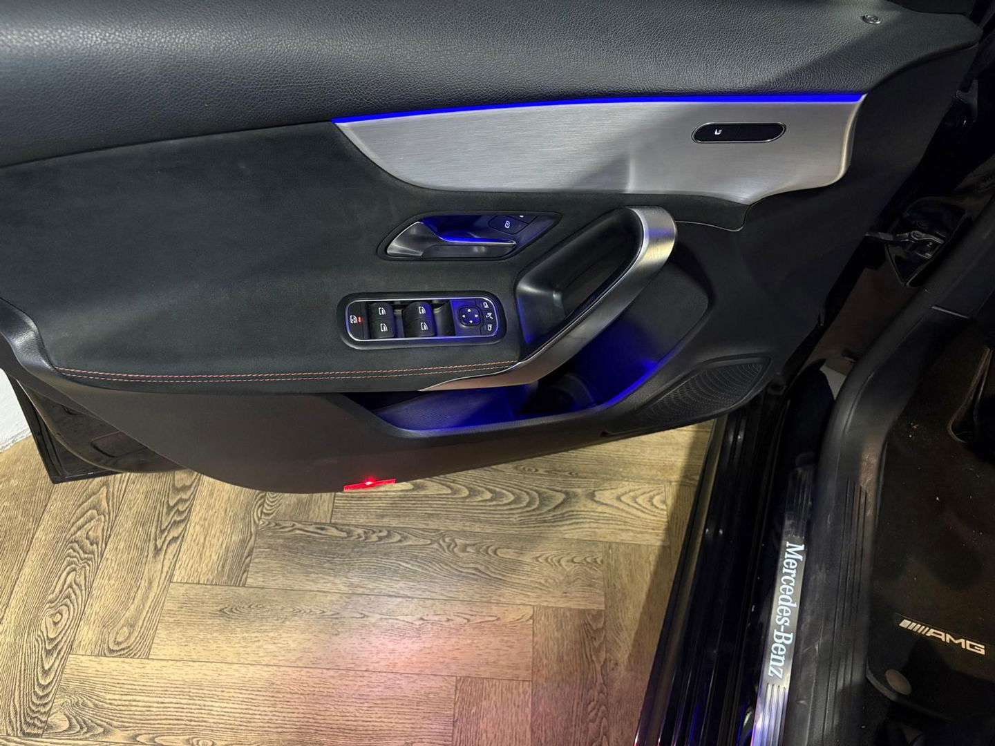 Mercedes-Benz A-Klasse 200 Premium Plus AMG PANO CAM