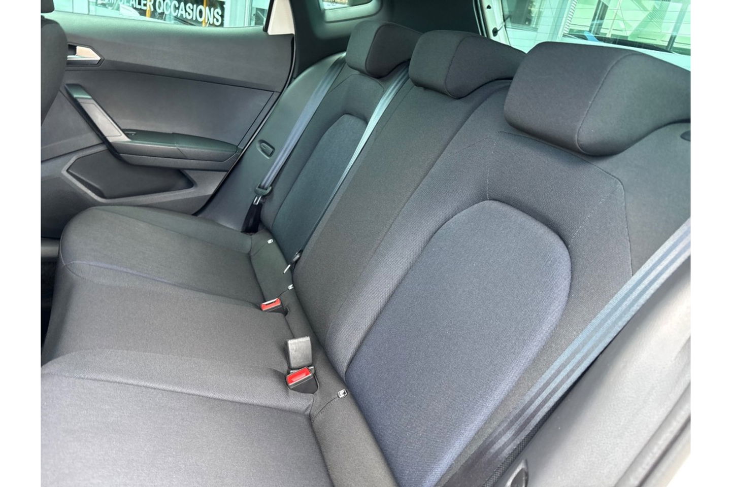 SEAT Arona 1.0 TSI FR BUSINESS ECO AIRCO NAVI PDC STOELVERW.