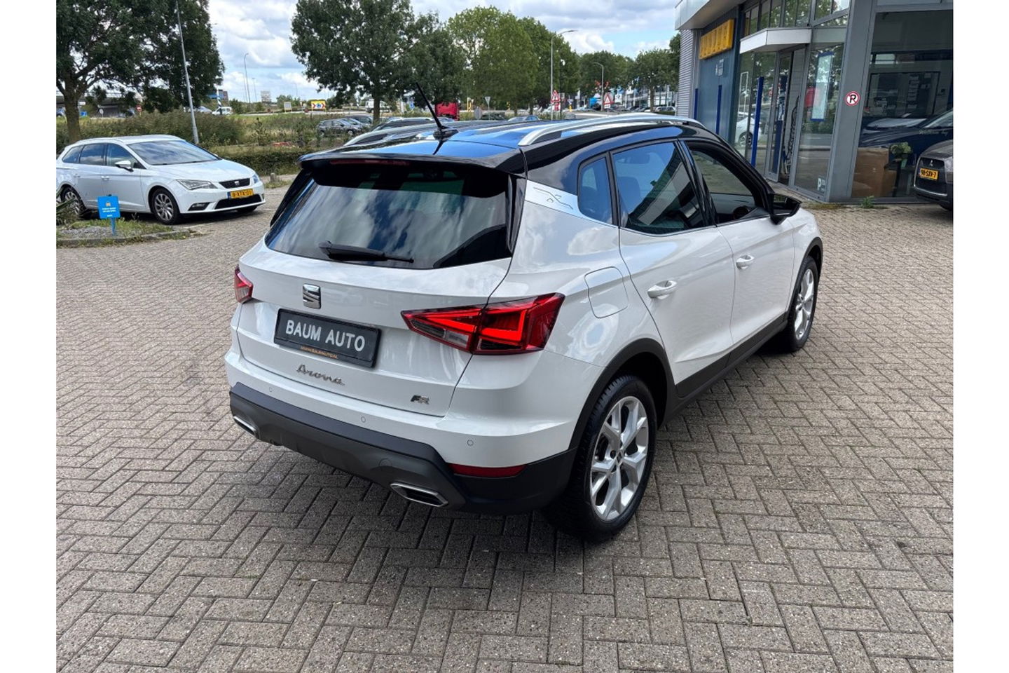 SEAT Arona 1.0 TSI FR BUSINESS ECO AIRCO NAVI PDC STOELVERW.