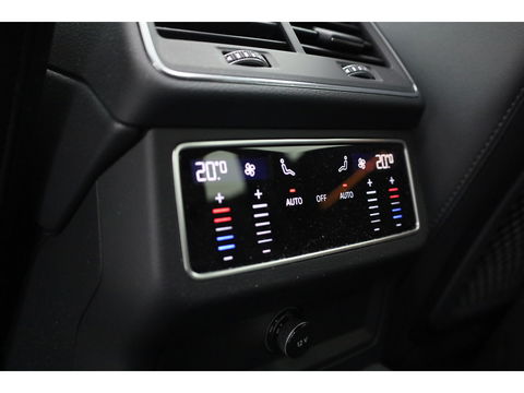 Audi A6 Avant 50 TFSI e quattro S edition Competition | Sport Look | Pano | 22'' Concaver | Speciale Audio | S-Line | Stoelverw. |