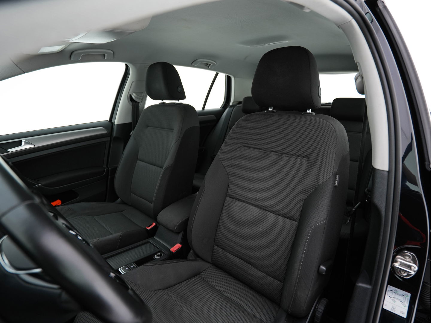 Volkswagen Golf 1.4 TGI Comfortline BlueMotion Executive-Pack *NAVI-FULLMAP | COMFORT-SEATS | ECC | CRUISE | TOWBAR | 15''ALU*