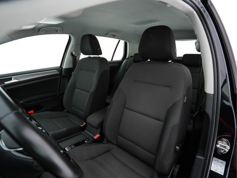 Volkswagen Golf 1.4 TGI Comfortline BlueMotion Executive-Pack *NAVI-FULLMAP | COMFORT-SEATS | ECC | CRUISE | TOWBAR | 15''ALU*