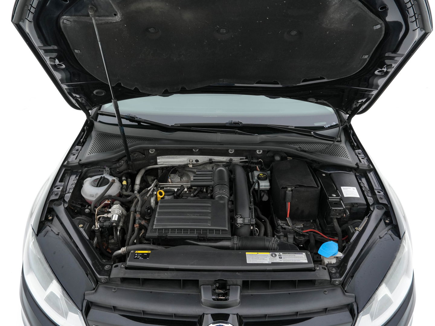 Volkswagen Golf 1.4 TGI Comfortline BlueMotion Executive-Pack *NAVI-FULLMAP | COMFORT-SEATS | ECC | CRUISE | TOWBAR | 15''ALU*