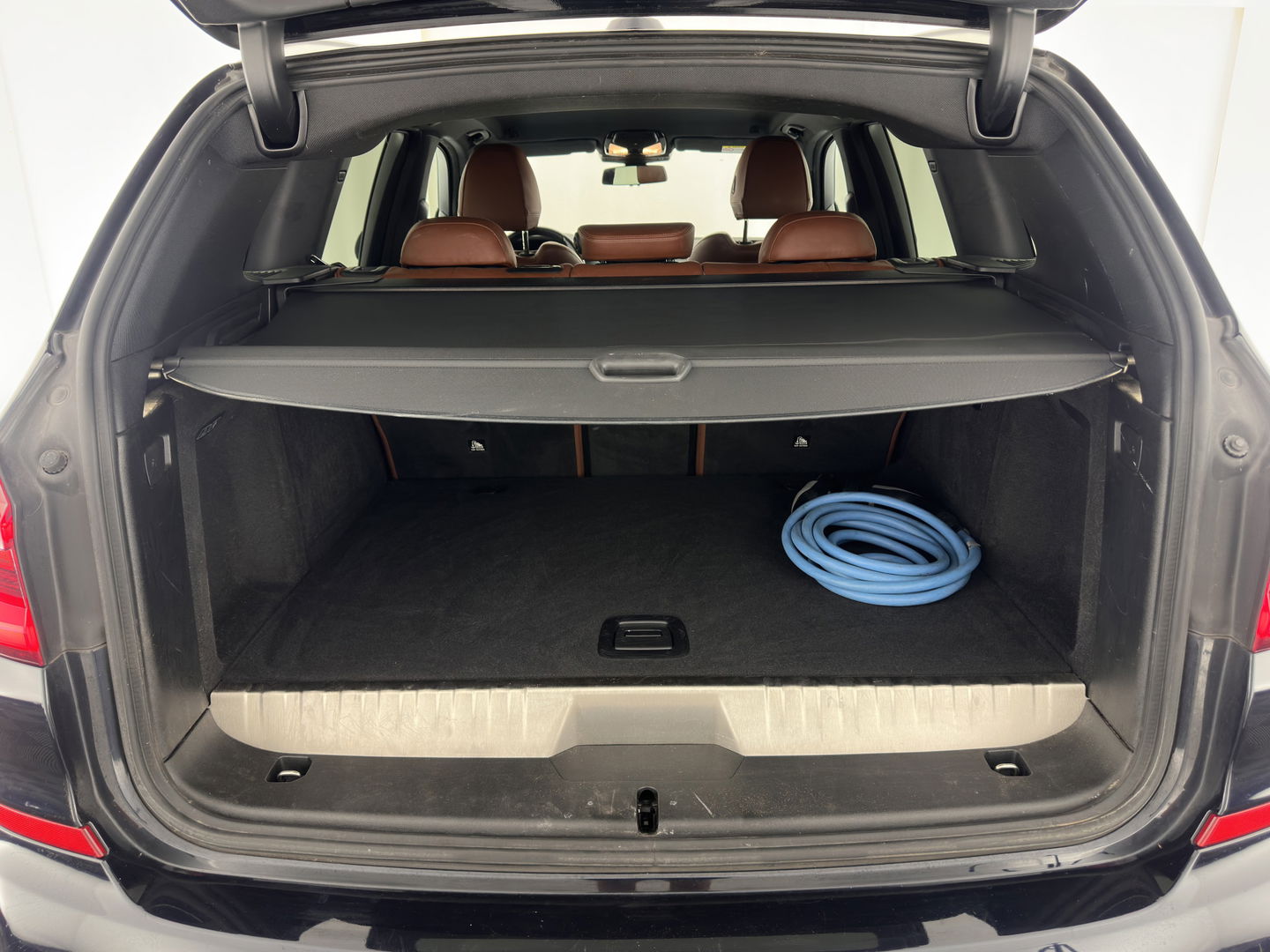 BMW X3 xDrive30e eDrive Edition M-Sportpack (INCL-BTW) *LUXURY-LEATHER | FULL-LED | DIGI-COCKPIT | HIFI-SOUND | CARPLAY | DAB+ | HEATED-SPORTSEATS | AMBIENT-LIGHT | TOWBAR  | PRIVACY-GLASS | CARPLAY | SHIFT-PADDLES |  21''ALU*