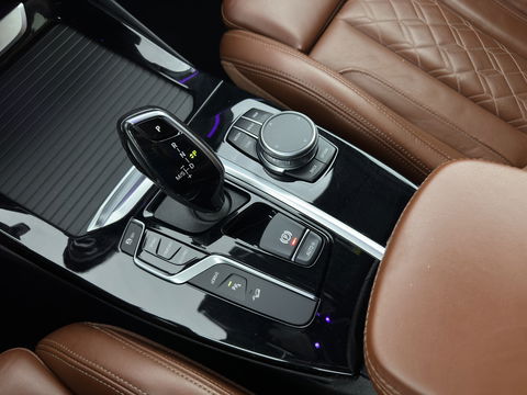 BMW X3 xDrive30e eDrive Edition M-Sportpack (INCL-BTW) *LUXURY-LEATHER | FULL-LED | DIGI-COCKPIT | HIFI-SOUND | CARPLAY | DAB+ | HEATED-SPORTSEATS | AMBIENT-LIGHT | TOWBAR  | PRIVACY-GLASS | CARPLAY | SHIFT-PADDLES |  21''ALU*