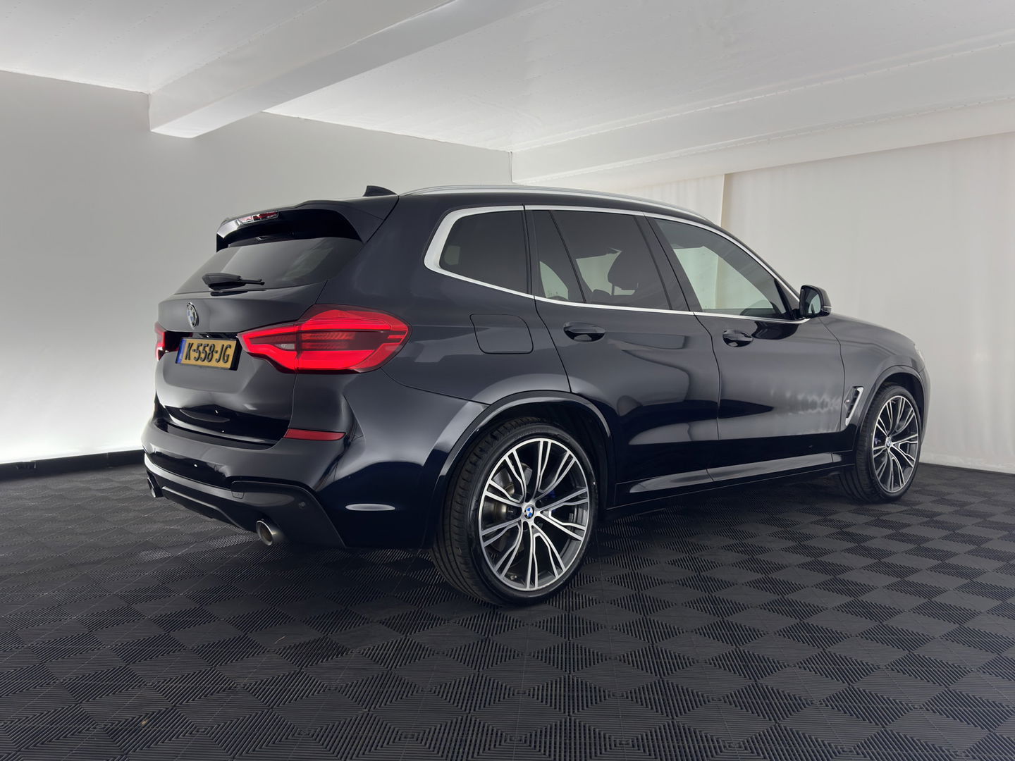 BMW X3 xDrive30e eDrive Edition M-Sportpack (INCL-BTW) *LUXURY-LEATHER | FULL-LED | DIGI-COCKPIT | HIFI-SOUND | CARPLAY | DAB+ | HEATED-SPORTSEATS | AMBIENT-LIGHT | TOWBAR  | PRIVACY-GLASS | CARPLAY | SHIFT-PADDLES |  21''ALU*