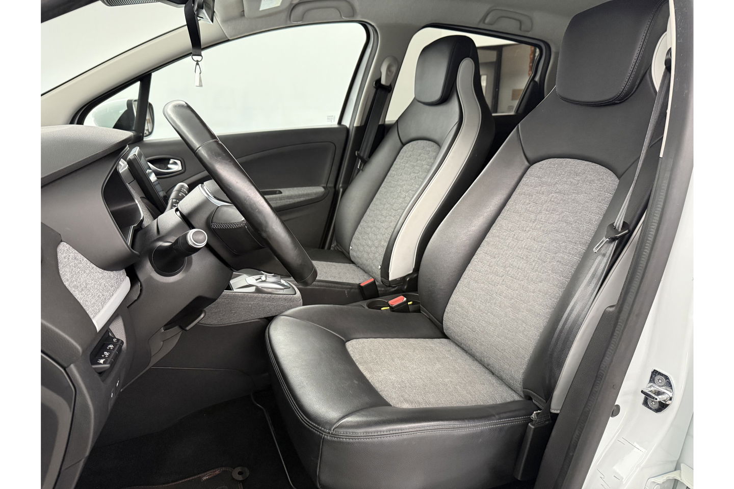 Renault ZOE R110 Life 52 kWh | Huur Accu LED Carplay Airco Cruise Virtual 16"LMV Stoel/Stuurverwarming