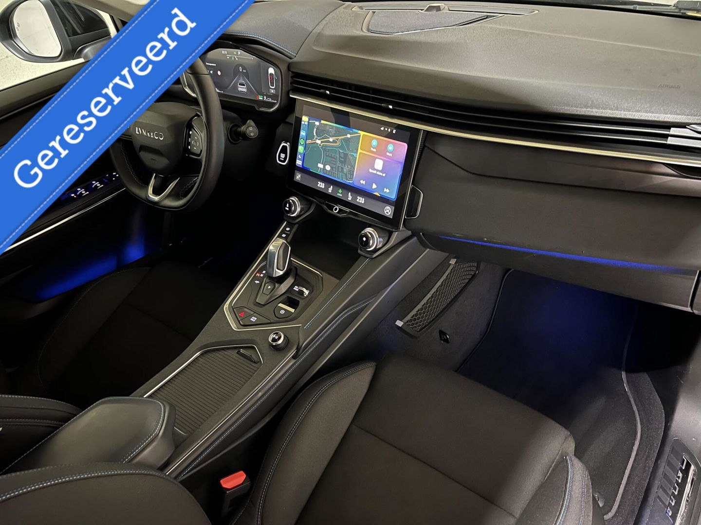 Lynk & Co 01 1.5 Plug-in Black Edition Carplay Sfeerver. 360° NAP