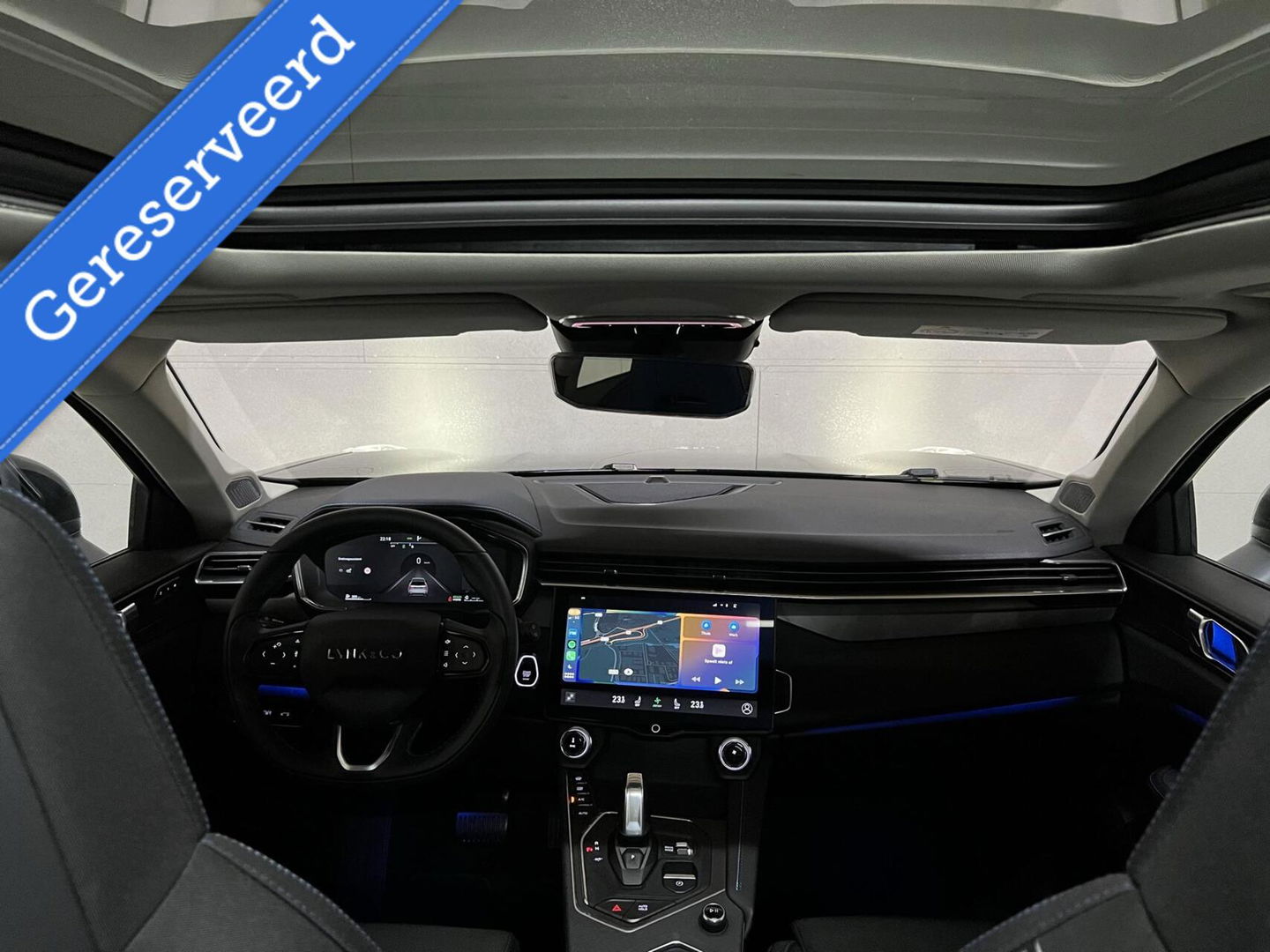 Lynk & Co 01 1.5 Plug-in Black Edition Carplay Sfeerver. 360° NAP