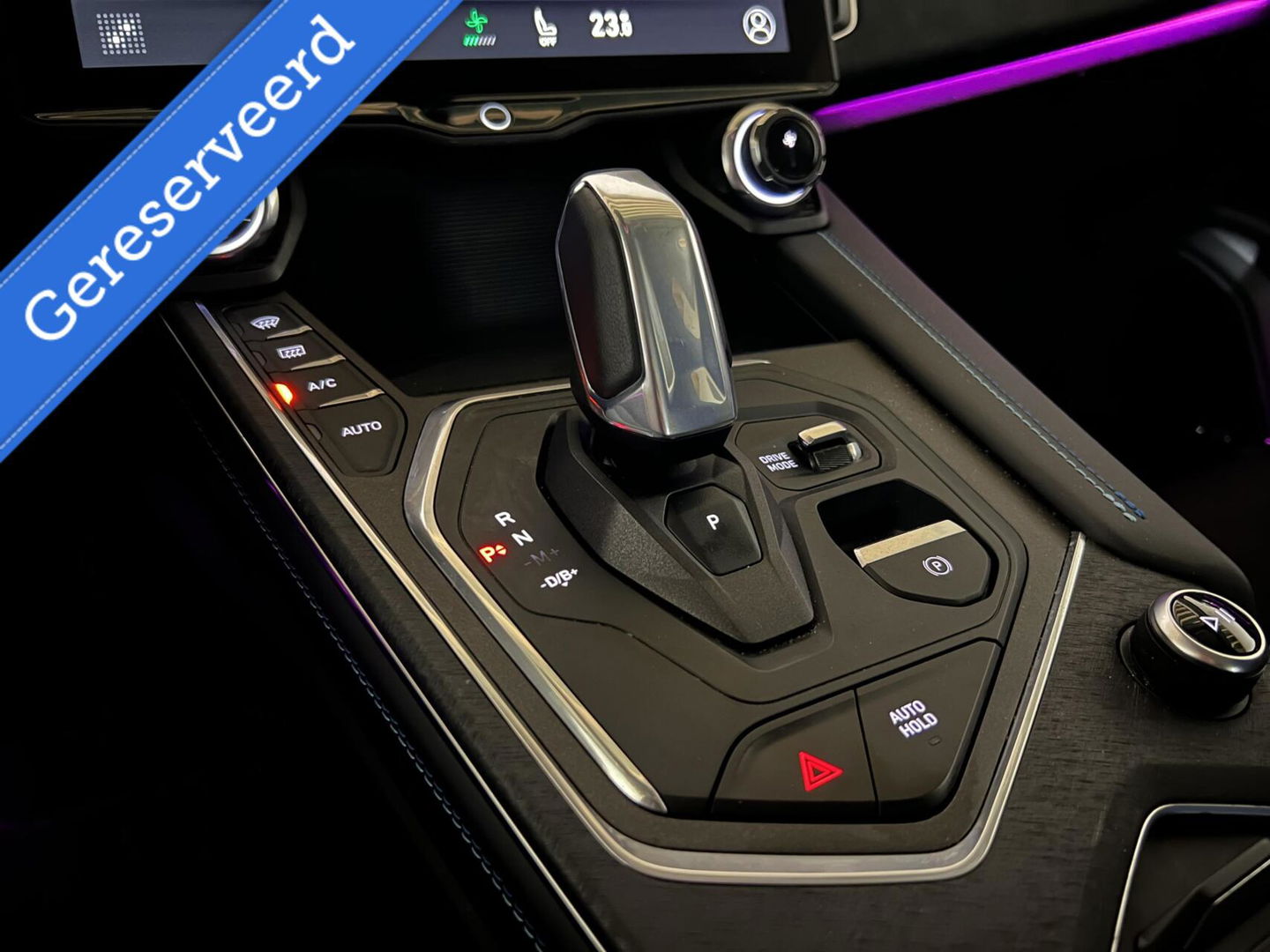 Lynk & Co 01 1.5 Plug-in Black Edition Carplay Sfeerver. 360° NAP