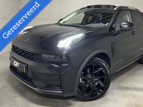 Lynk & Co 01 1.5 Plug-in Black Edition Carplay Sfeerver. 360° NAP