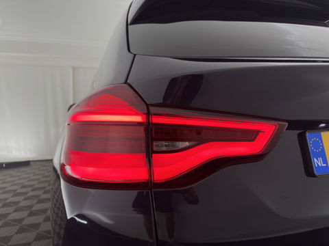BMW X3 xDrive30e eDrive Edition M-Sportpack (INCL-BTW) *LUXURY-LEATHER | FULL-LED | DIGI-COCKPIT | HIFI-SOUND | CARPLAY | DAB+ | HEATED-SPORTSEATS | AMBIENT-LIGHT | TOWBAR  | PRIVACY-GLASS | CARPLAY | SHIFT-PADDLES |  21''ALU*