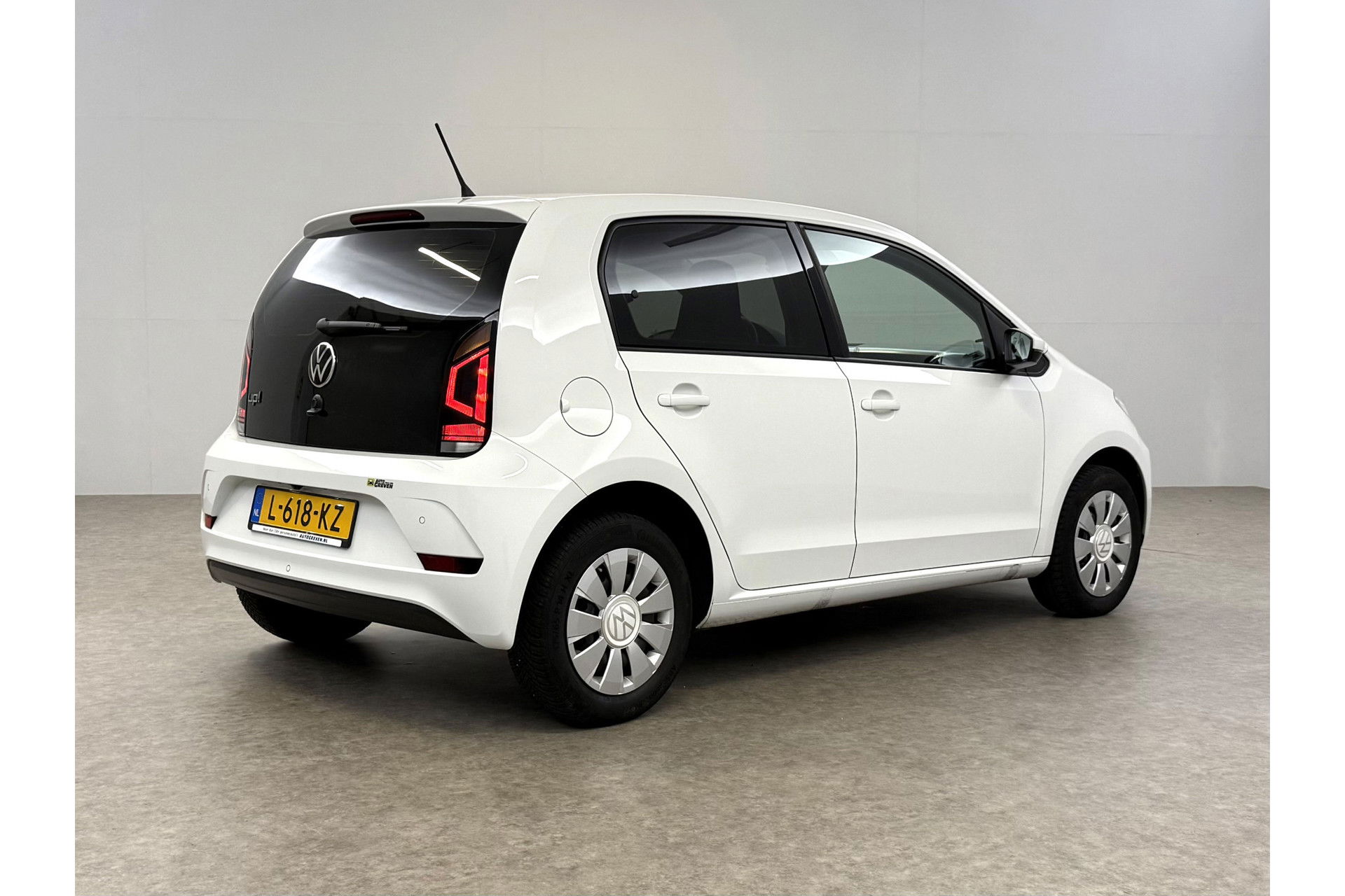 Volkswagen up! 1.0 Camera LED Airco Cruise Navigatie Parkeersensoren