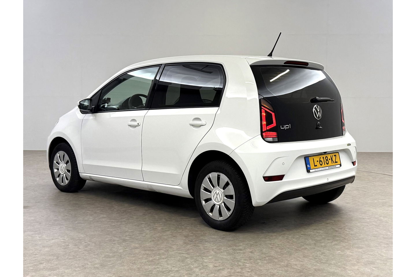Volkswagen up! 1.0 Camera LED Airco Cruise Navigatie Parkeersensoren